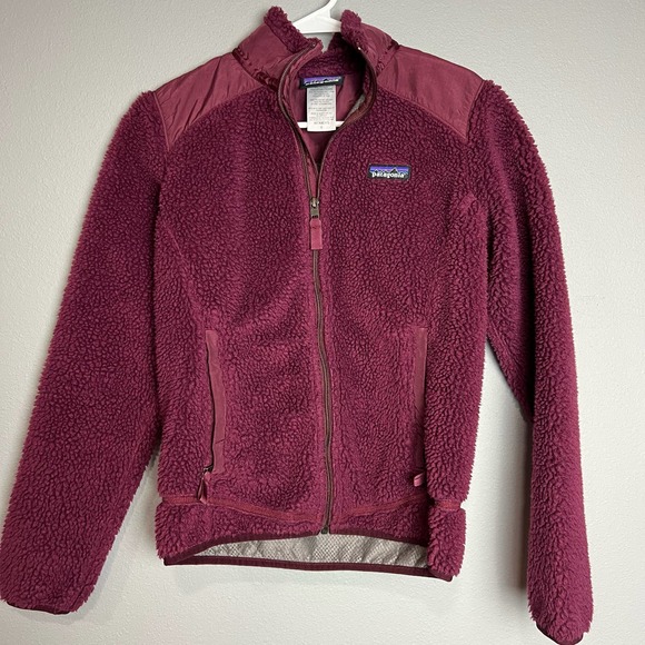 Patagonia Jackets & Blazers - Patagonia women's burgundy full zip jacket small
